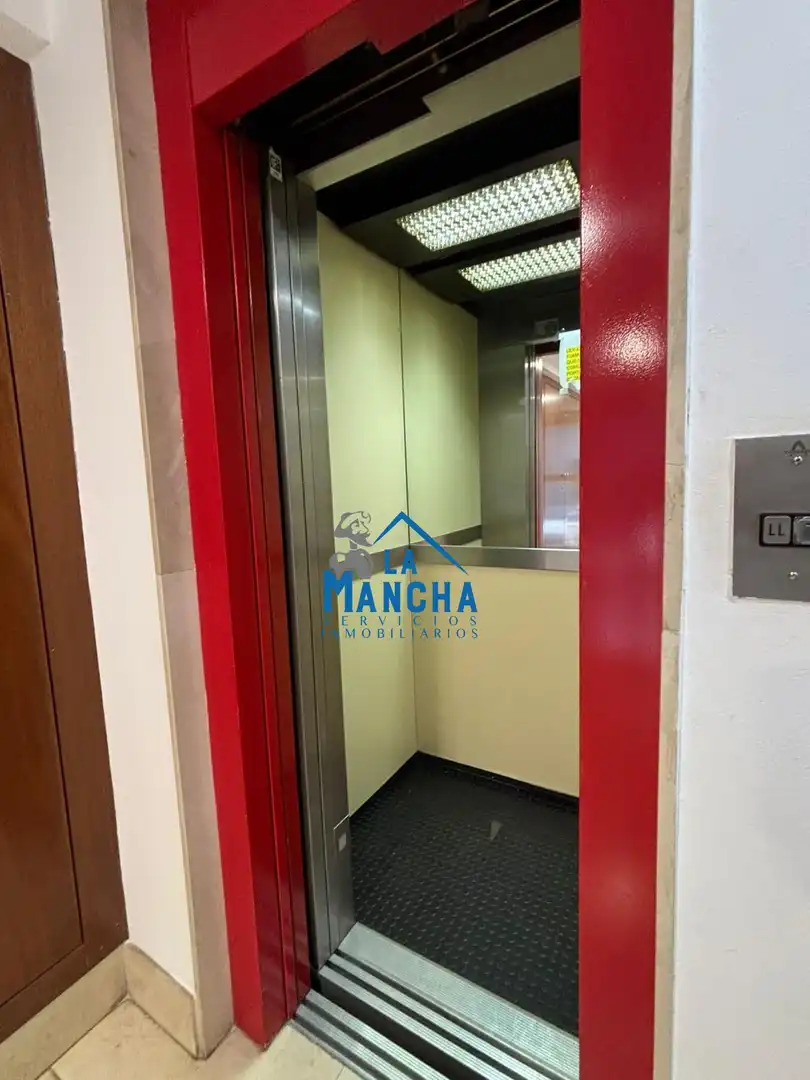 Ático en venta en Albacete con Aire acondicionado, Calefacción y Terraza