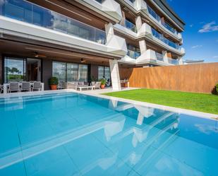 Swimming pool of Planta baja for sale in Pozuelo de Alarcón  with Terrace, Swimming Pool and Balcony