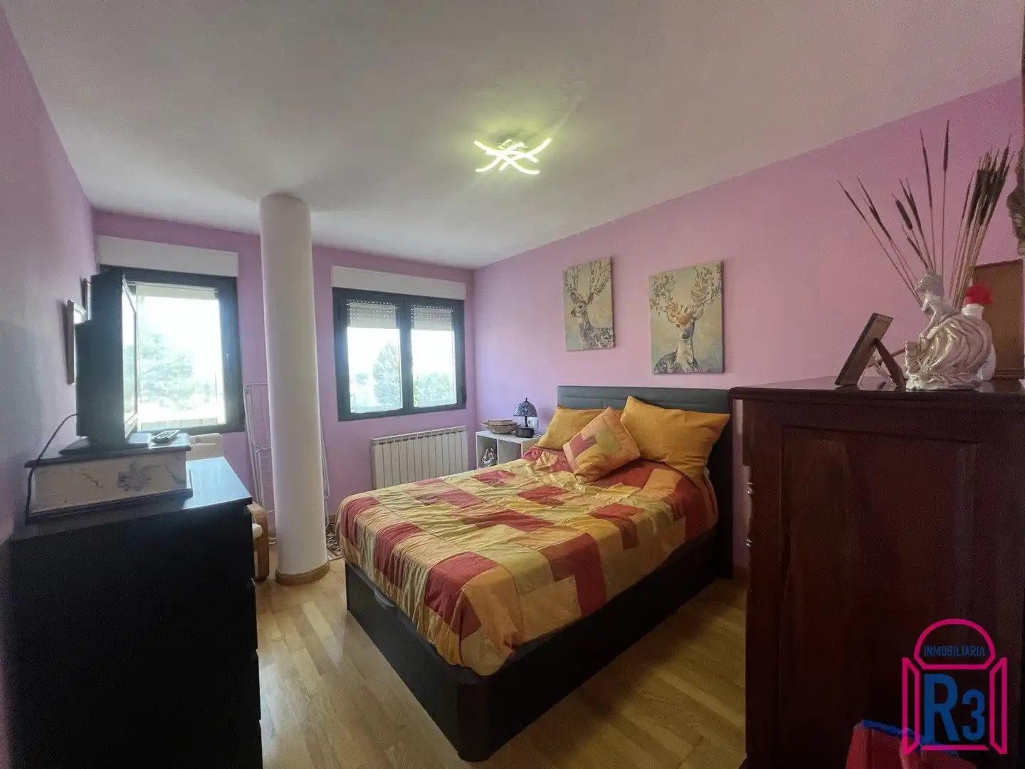 Dormitori de Apartament en venda en Villaquilambre amb Calefacció, Terrassa i Traster