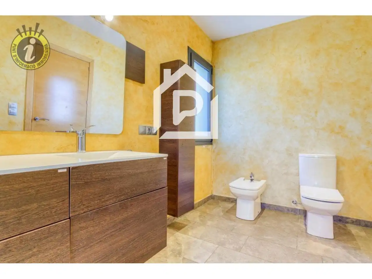 Baño de Casa o chalet en venta en Santa Llogaia d'Àlguema con Aire acondicionado, Calefacción y Terraza
