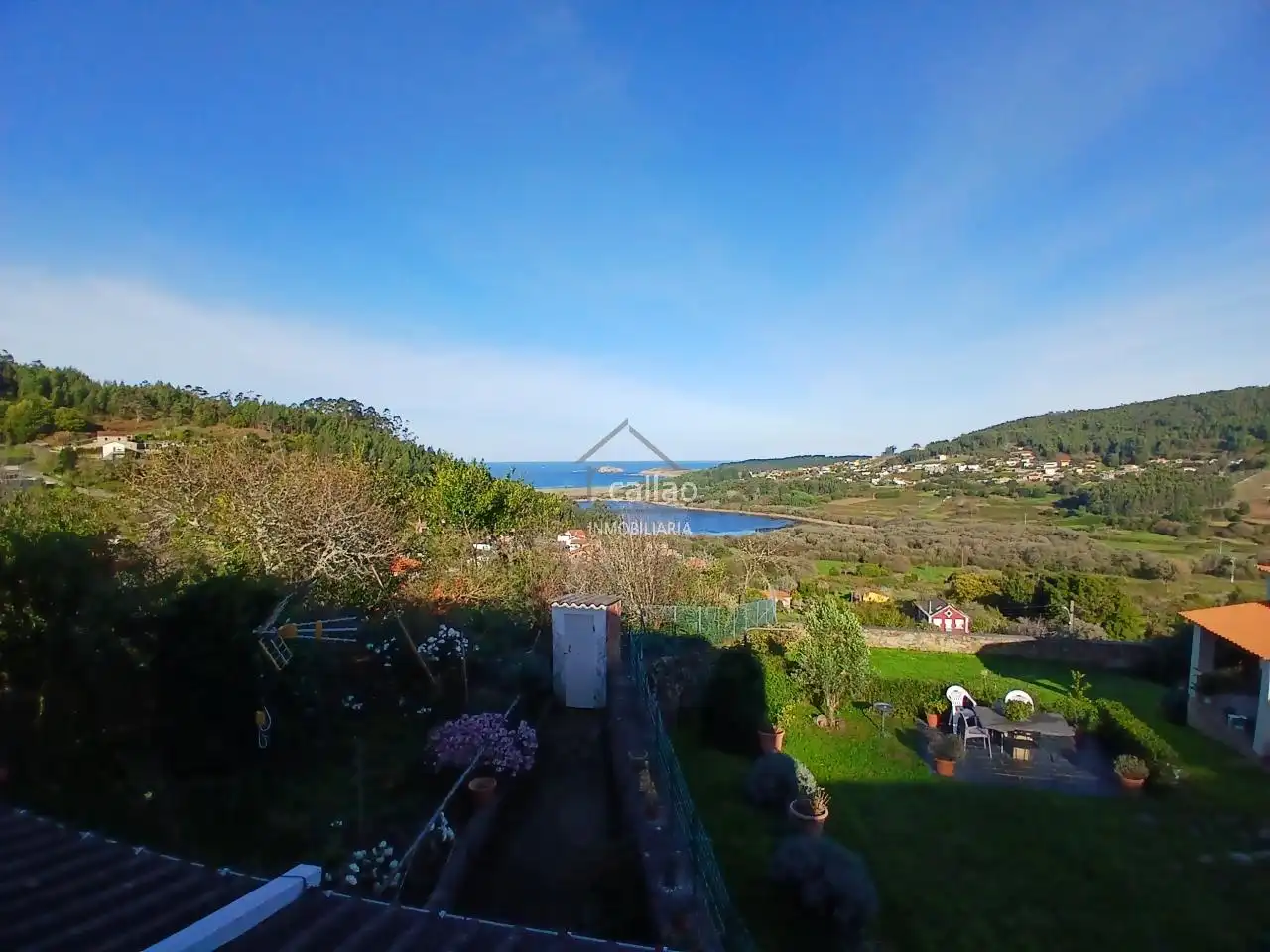 Jardí de Casa adosada en venda en Ferrol amb Calefacció, Jardí privat i Traster