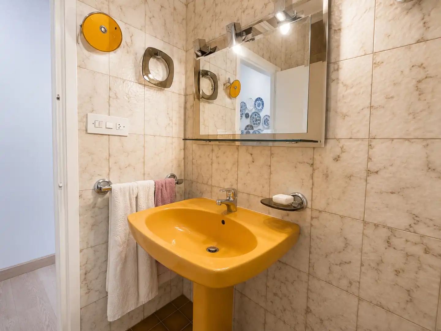 Baño de Piso en venta en Valencia con Aire acondicionado, Amueblado y Balcón