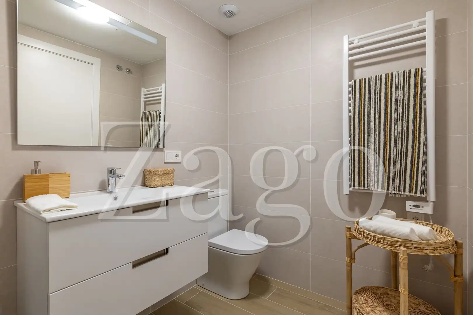 Apartament amb piscina en venda a Marisol Park - Ortembach - Los Almendros, imagen 21