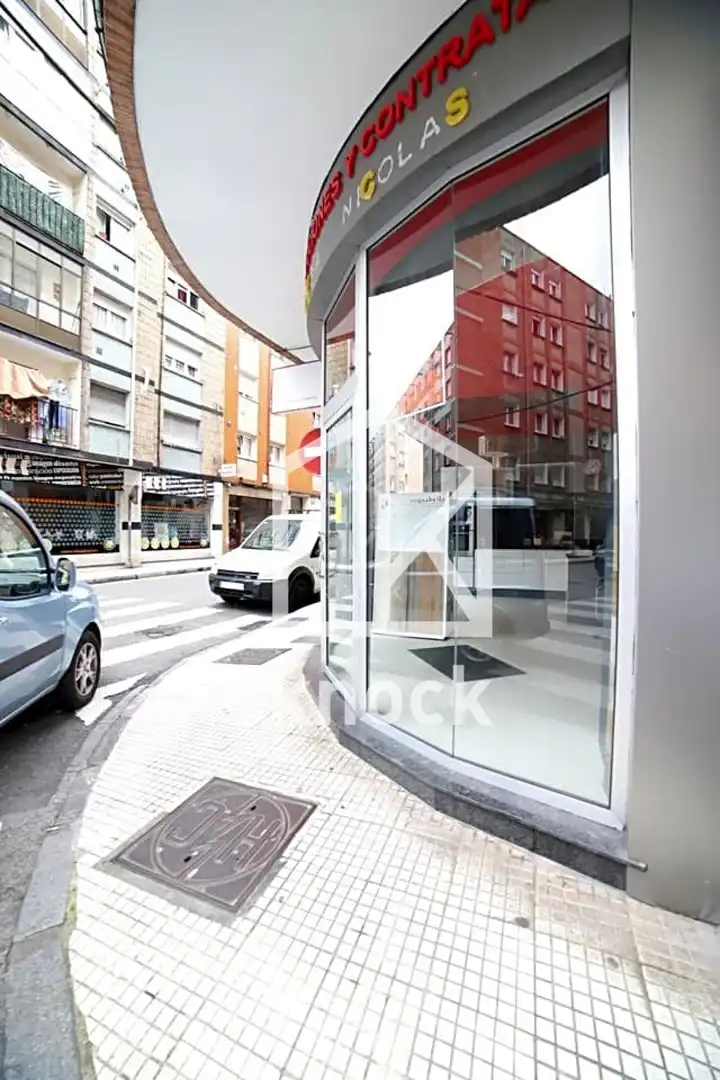 Local en venta en Gijón 