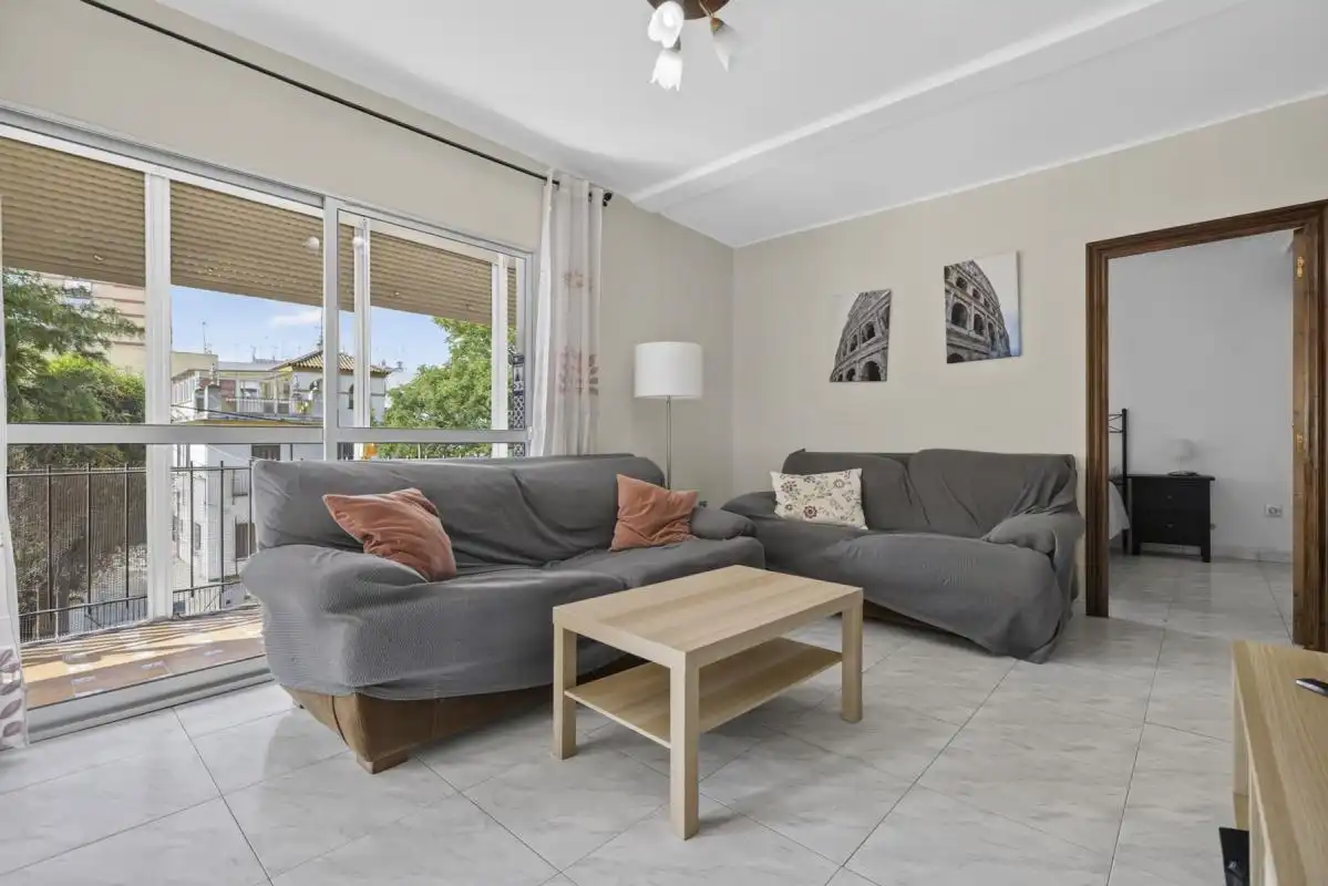 Wohnzimmer von Wohnung zum Verkauf in San Juan de Aznalfarache mit Klimaanlage, Heizung und Terrasse