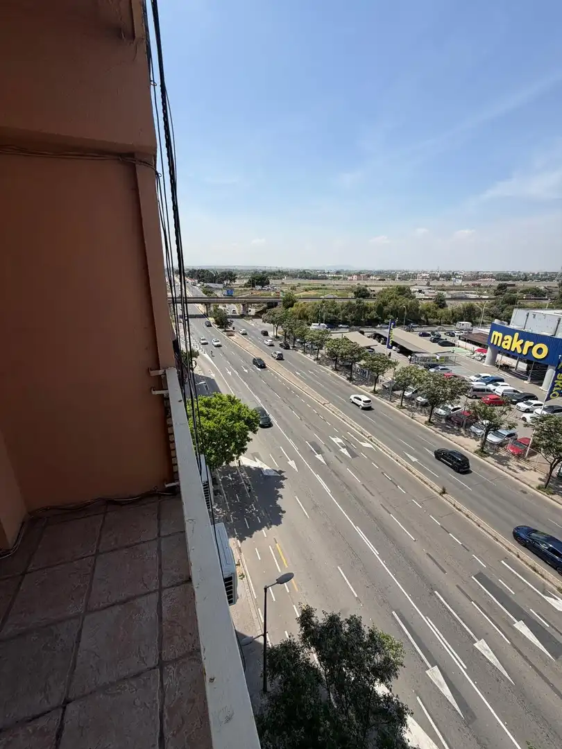Vista exterior de Piso en venta en Valencia con Balcón