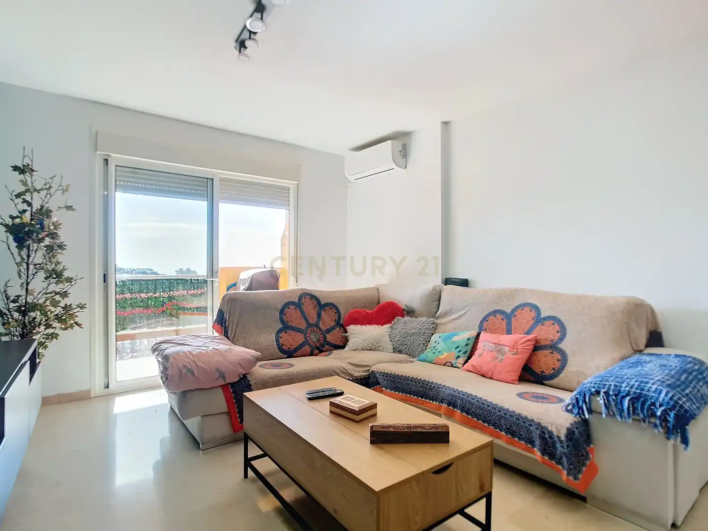 Living room of Apartments for sale in Fuengirola  with Air Conditioner, Private garden and Storage room