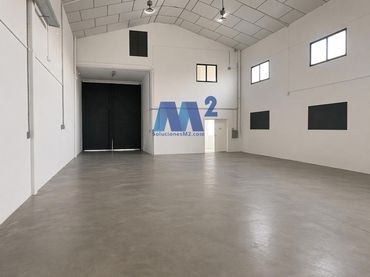 Industrial building for sale in Verano