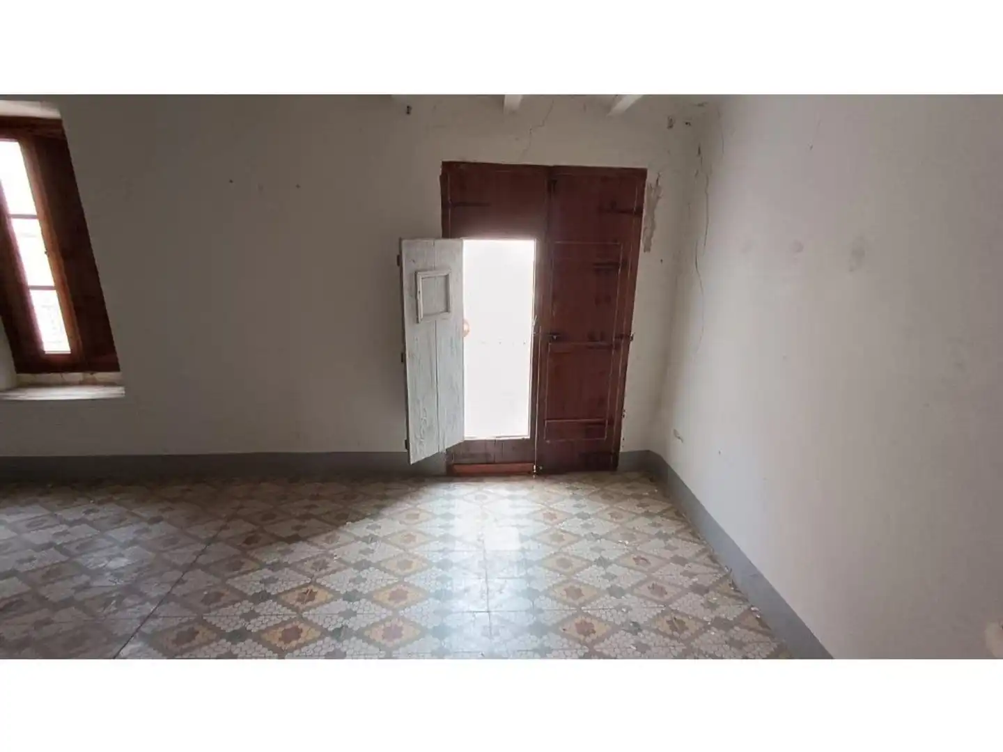 Casa o xalet en venda en Villar del Arzobispo amb Terrassa i Balcó