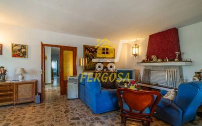 Living room of House or chalet for sale in Almorox  with Heating, Private garden and Terrace
