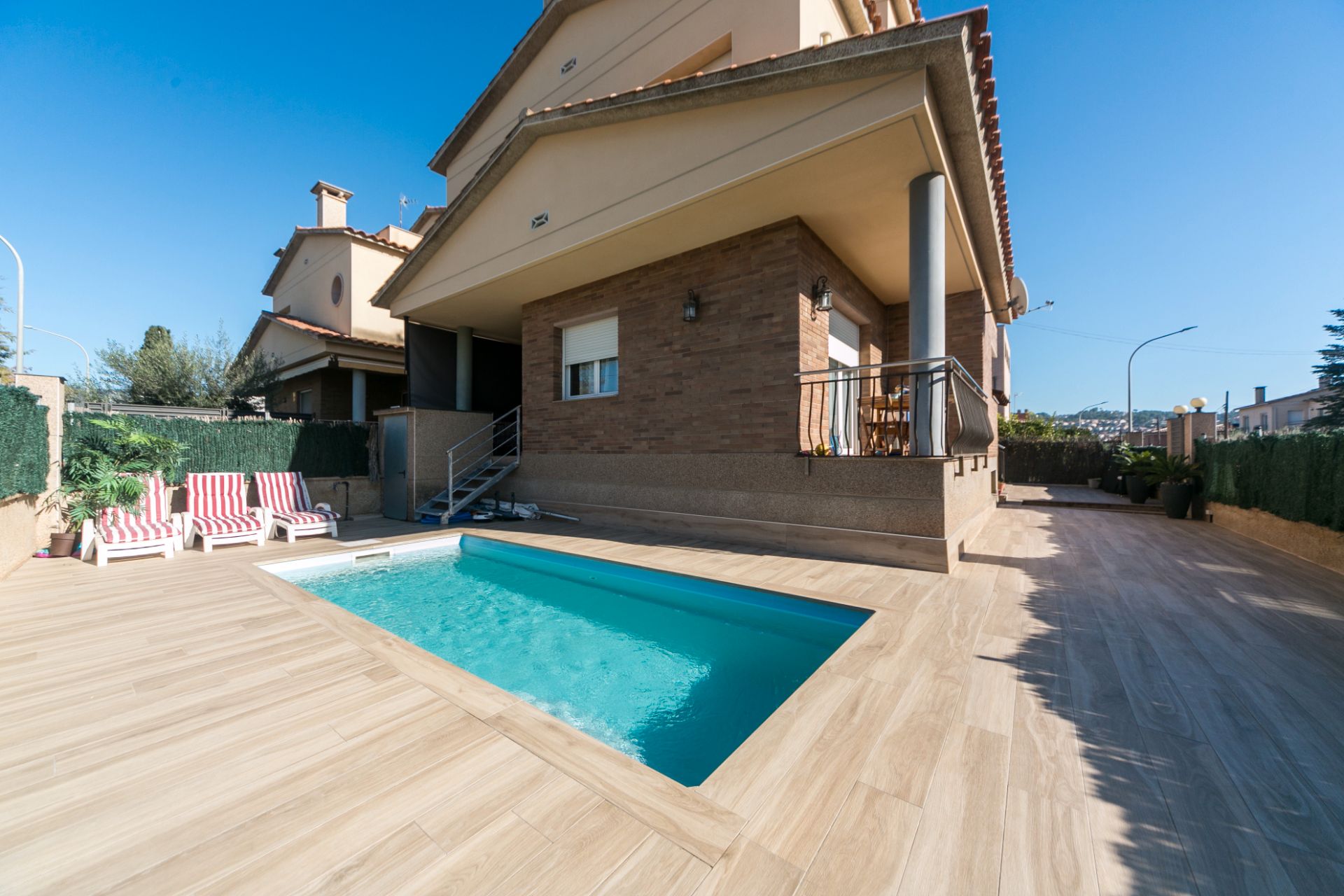 Swimming pool of House or chalet for sale in Abrera  with Air Conditioner, Heating and Private garden