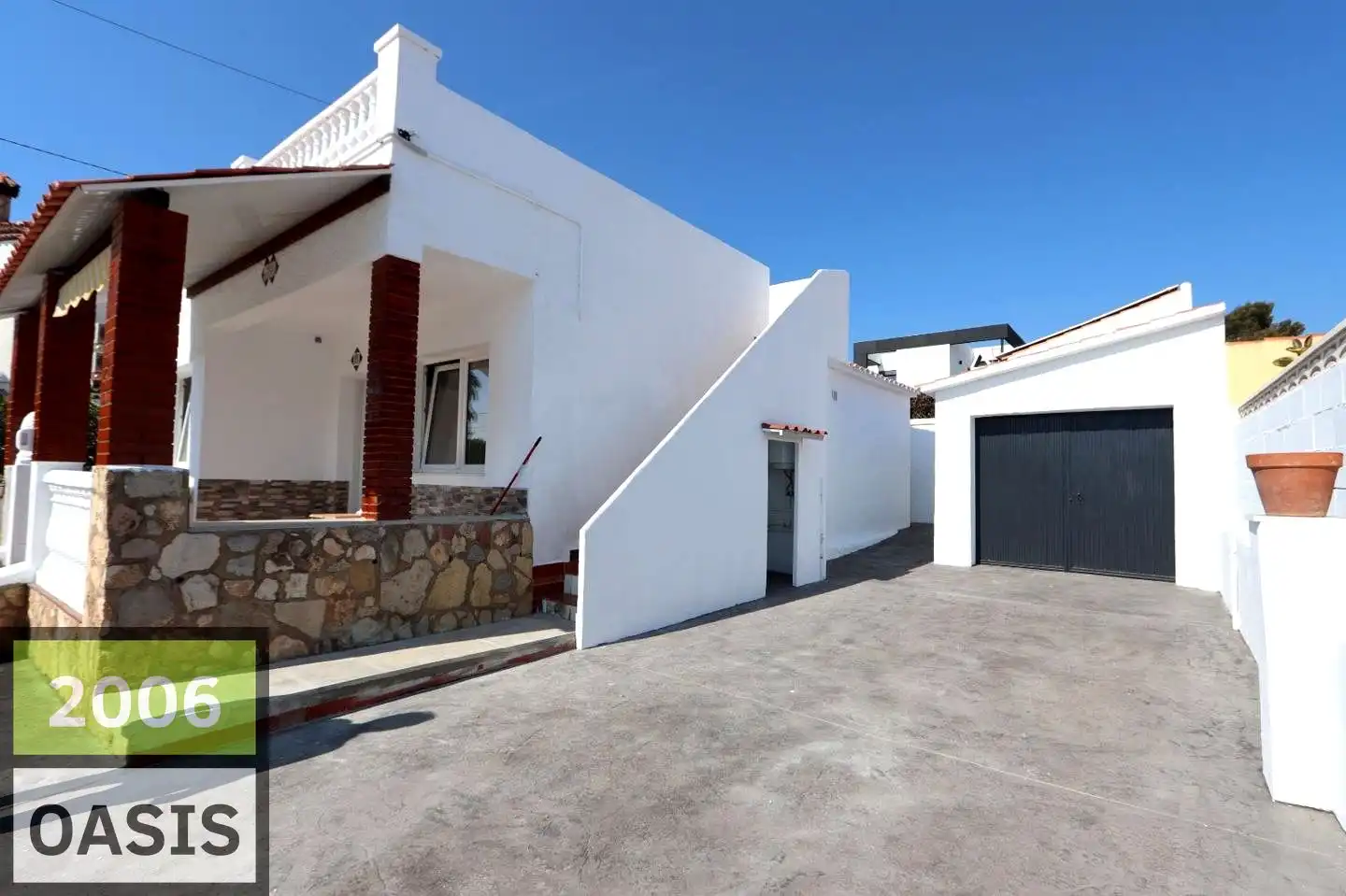 Vista exterior de Casa o chalet en venta en Mont-roig del Camp con Aire acondicionado y Jardín privado