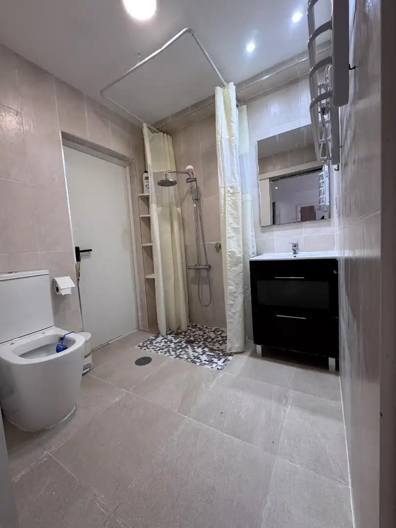 Baño de Piso en venta en Castellón de la Plana / Castelló de la Plana con Aire acondicionado, Calefacción y Amueblado