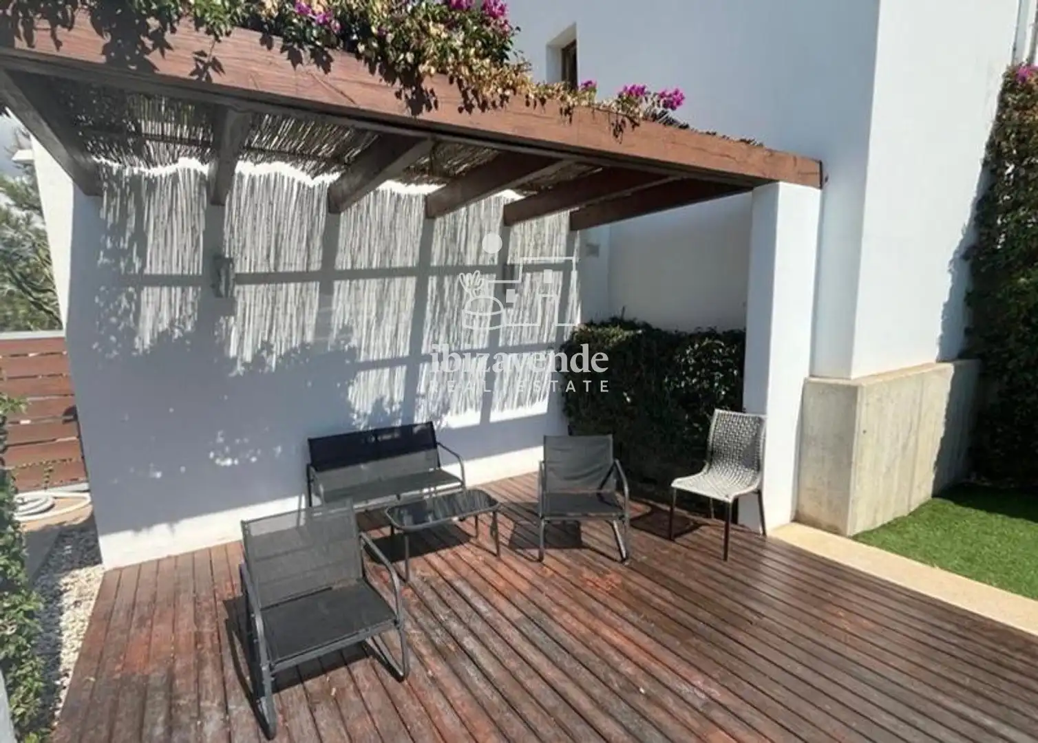 Casa adosada en venta en Mont Blanc, Santa Eulària