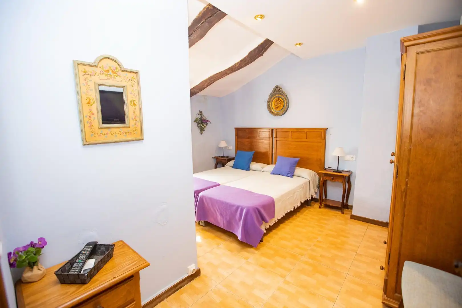 Schlafzimmer von Gebäude zum Verkauf in Siétamo