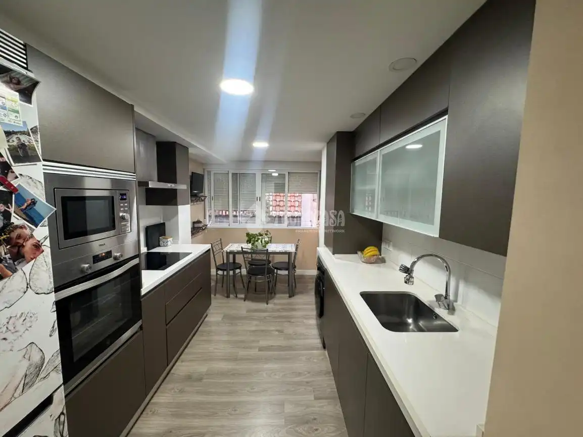 Cocina de Piso en venta en Córdoba con Aire acondicionado, Parquet y Amueblado