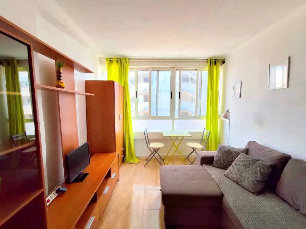 Vista exterior de Apartament en venda en Torrevieja amb Rentadora