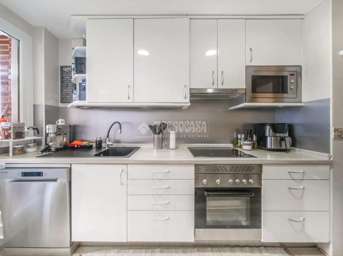 Kitchen of Flat for sale in Rivas-Vaciamadrid  with Air Conditioner, Heating and Terrace