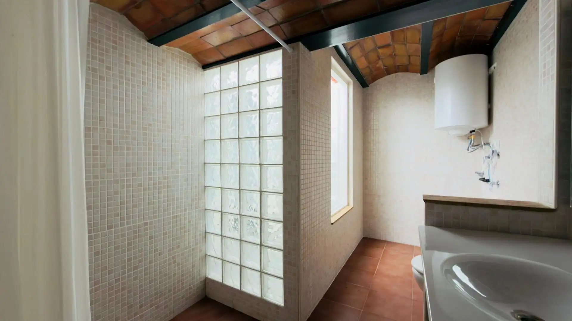 Baño de Piso en venta en Vilanova i la Geltrú con Terraza, Amueblado y Balcón