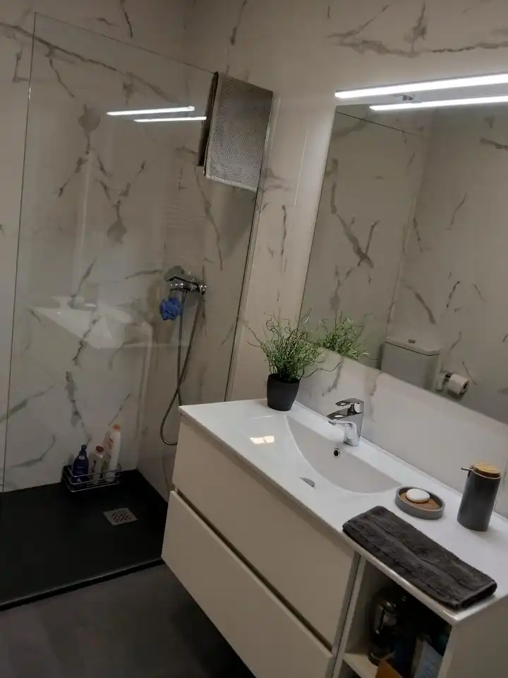 Bathroom of Flat for sale in Zaragoza  with Heating and Balcony