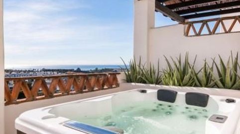 Ático dúplex con impresionantes vistas al mar en Selwo, Estepona, imatge 2