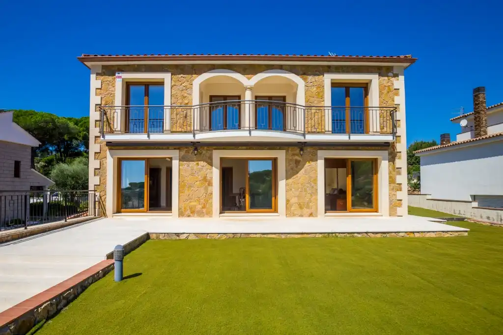 Casa con terraza en venta en Carrer Occitània 20, imagen 4