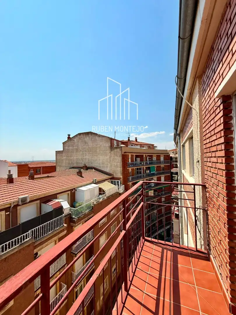 Exterior view of Flat for rent in Salamanca  with Heating, Terrace and Furnished