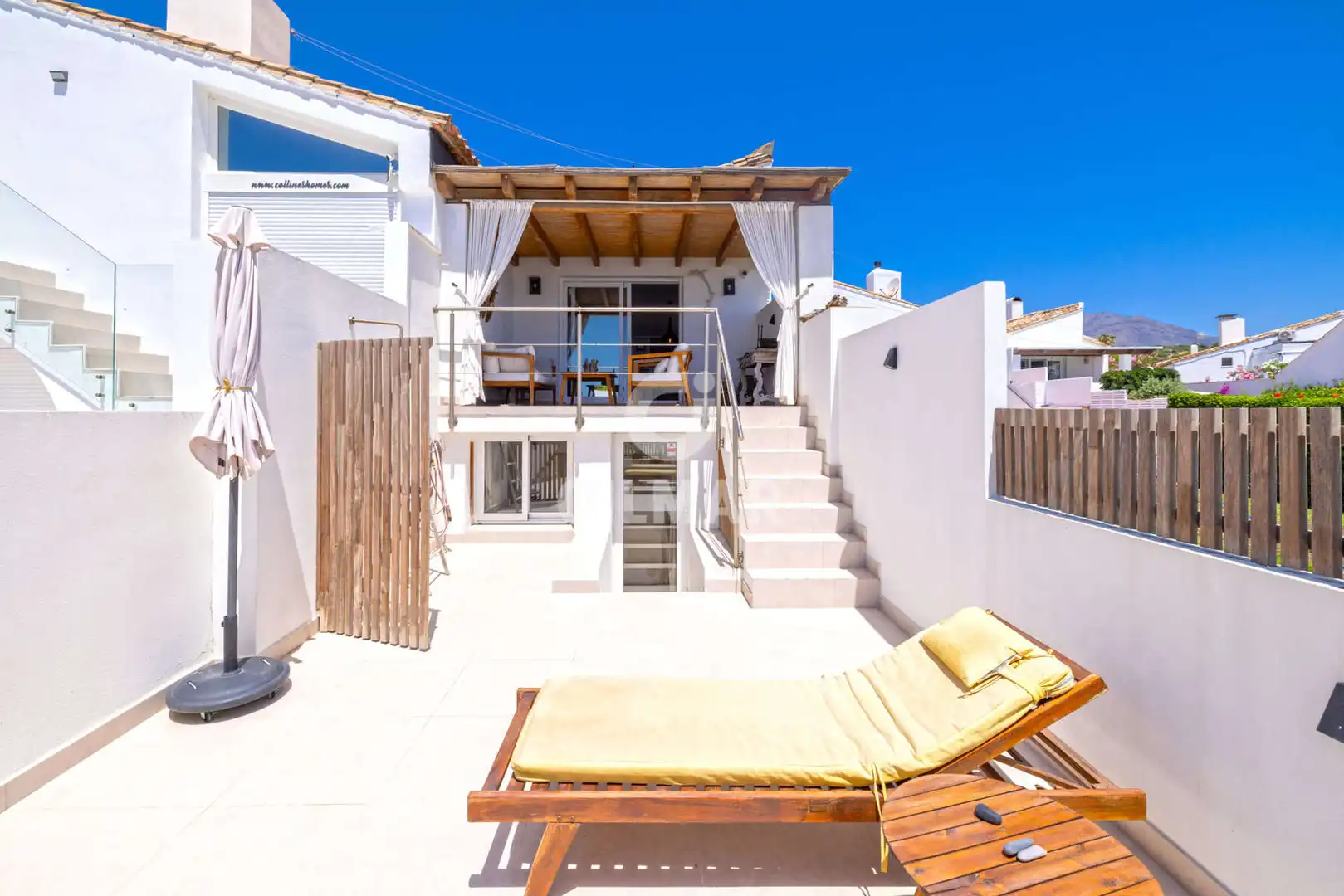 Terrassa de Casa adosada en venda en Estepona amb Jardí privat