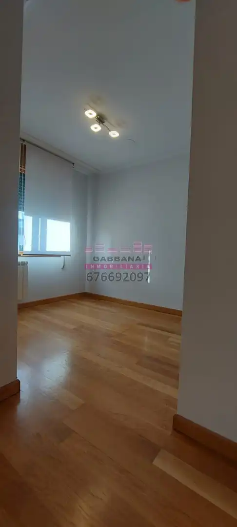 Flat for rent in Rúa de García Barbón, 30, Centro - Areal