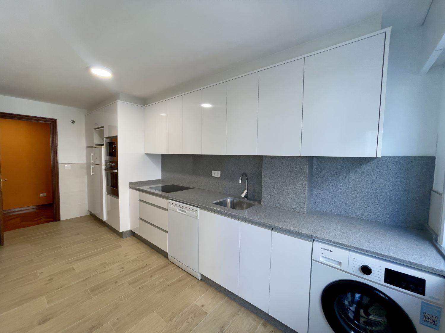 Kitchen of Flat to rent in A Coruña Capital   with Storage room