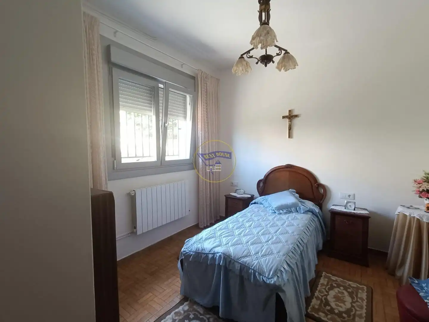 Habitación de Casa o chalet en venta en Vigo  con Trastero, Amueblado y Balcón