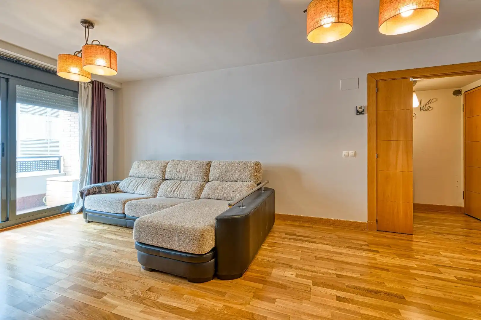 Sala de estar de Piso en venta en Yebes con Aire acondicionado, Calefacción y Jardín privado