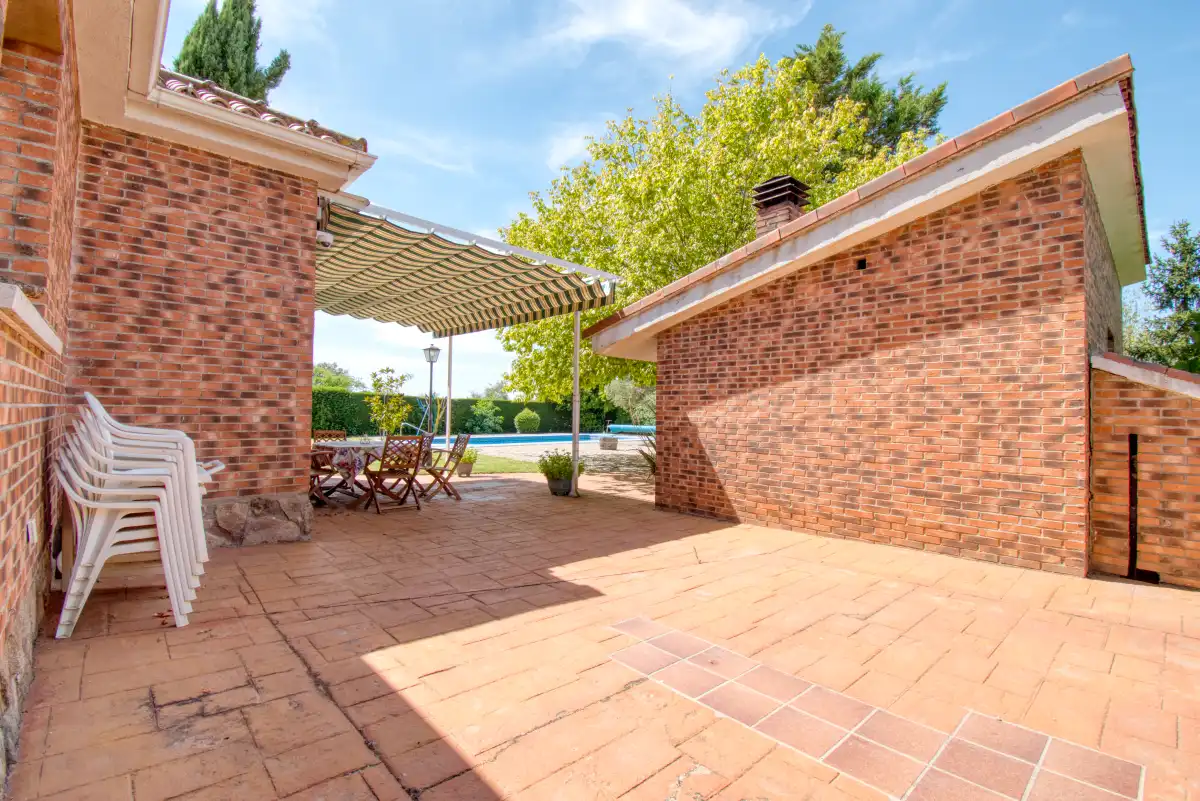 Jardín de Casa o chalet en venta en Nuevo Baztán con Aire acondicionado, Calefacción y Jardín privado