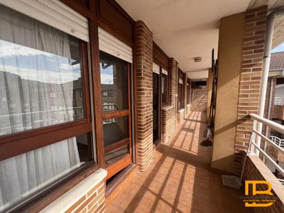 Flat for sale in Voto  with Terrace