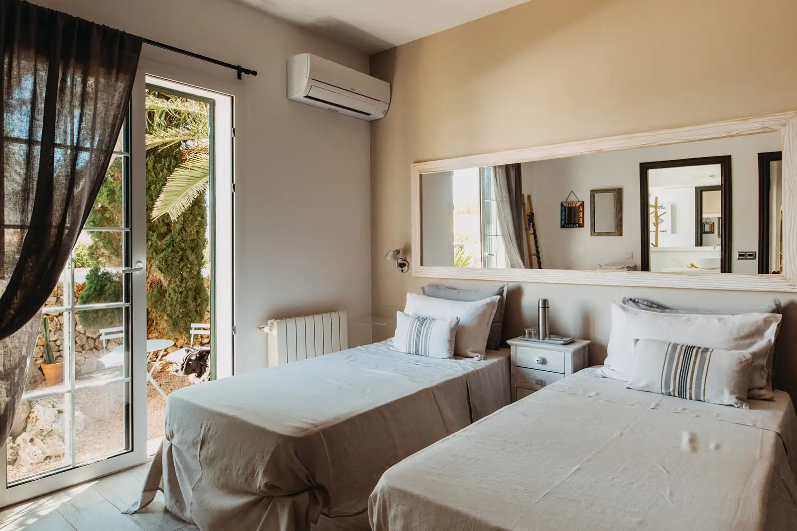 Dormitori de Casa o xalet en venda en Es Castell amb Aire condicionat, Jardí privat i Terrassa