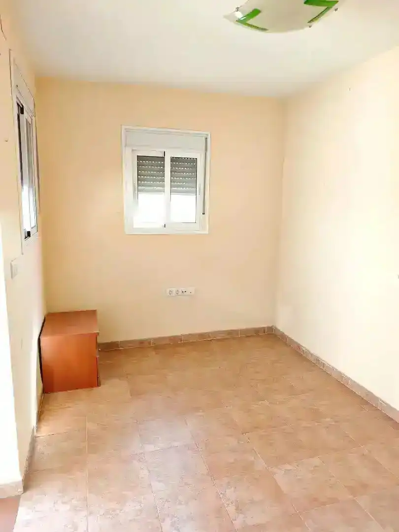 Dormitori de Dúplex en venda en Dos Hermanas amb Aire condicionat, Jardí privat i Terrassa
