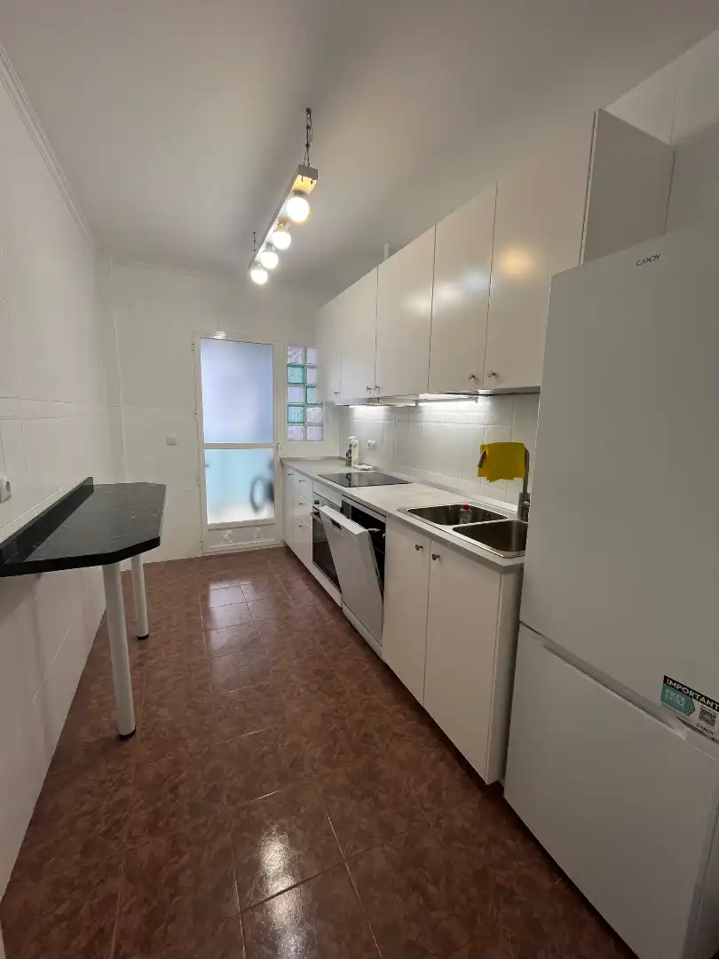 Cocina de Piso de alquiler en Salobreña con Aire acondicionado, Terraza y Amueblado