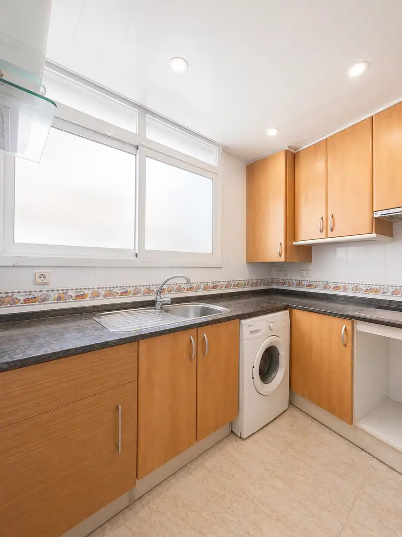 Kitchen of Flat for sale in Sabadell  with Balcony