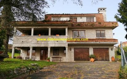 Vista exterior de Casa o xalet en venda en Tui amb Terrassa, Piscina i Balcó