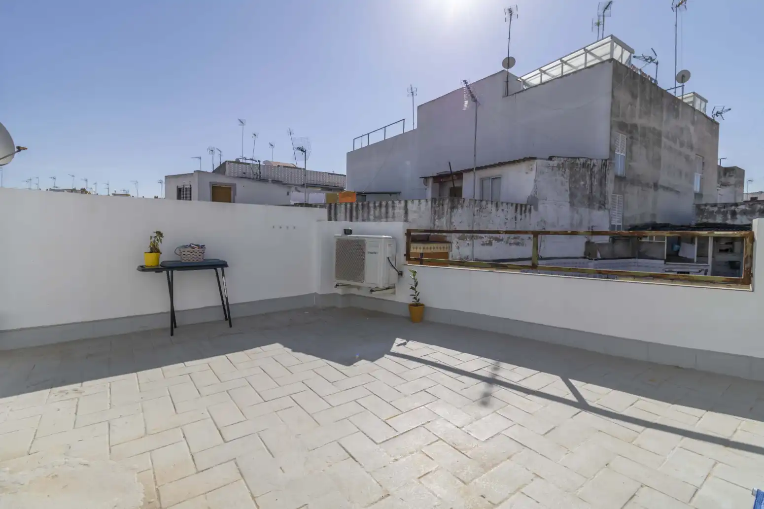 Terrace of Detached homes for sale in Sevilla  with Air Conditioner