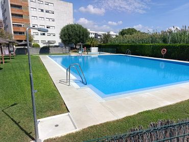 Pis amb piscina en venda a Chapín - Campus Universitario - Navinco