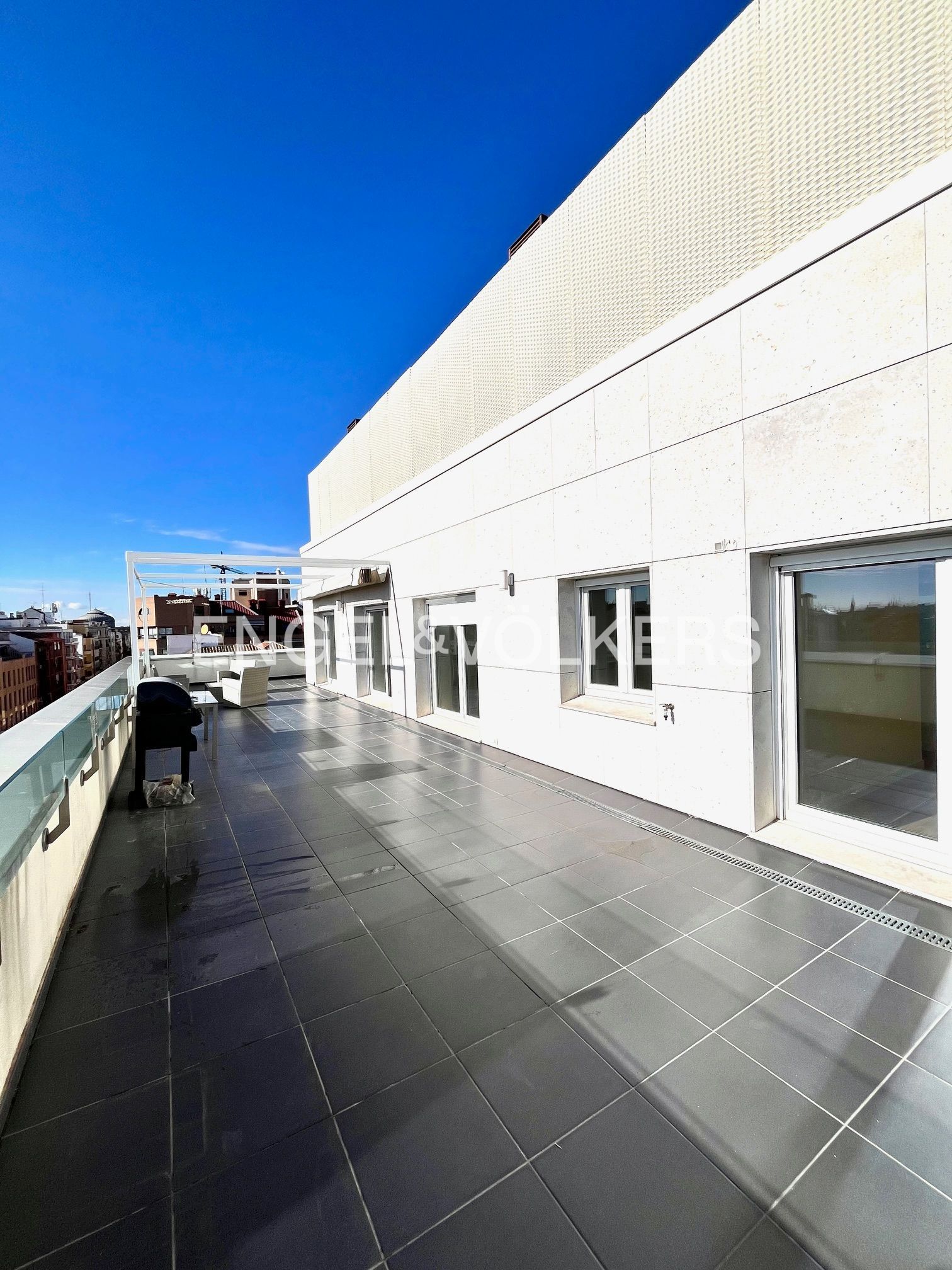 Terrace of Attic to rent in  Madrid Capital  with Air Conditioner, Heating and Terrace