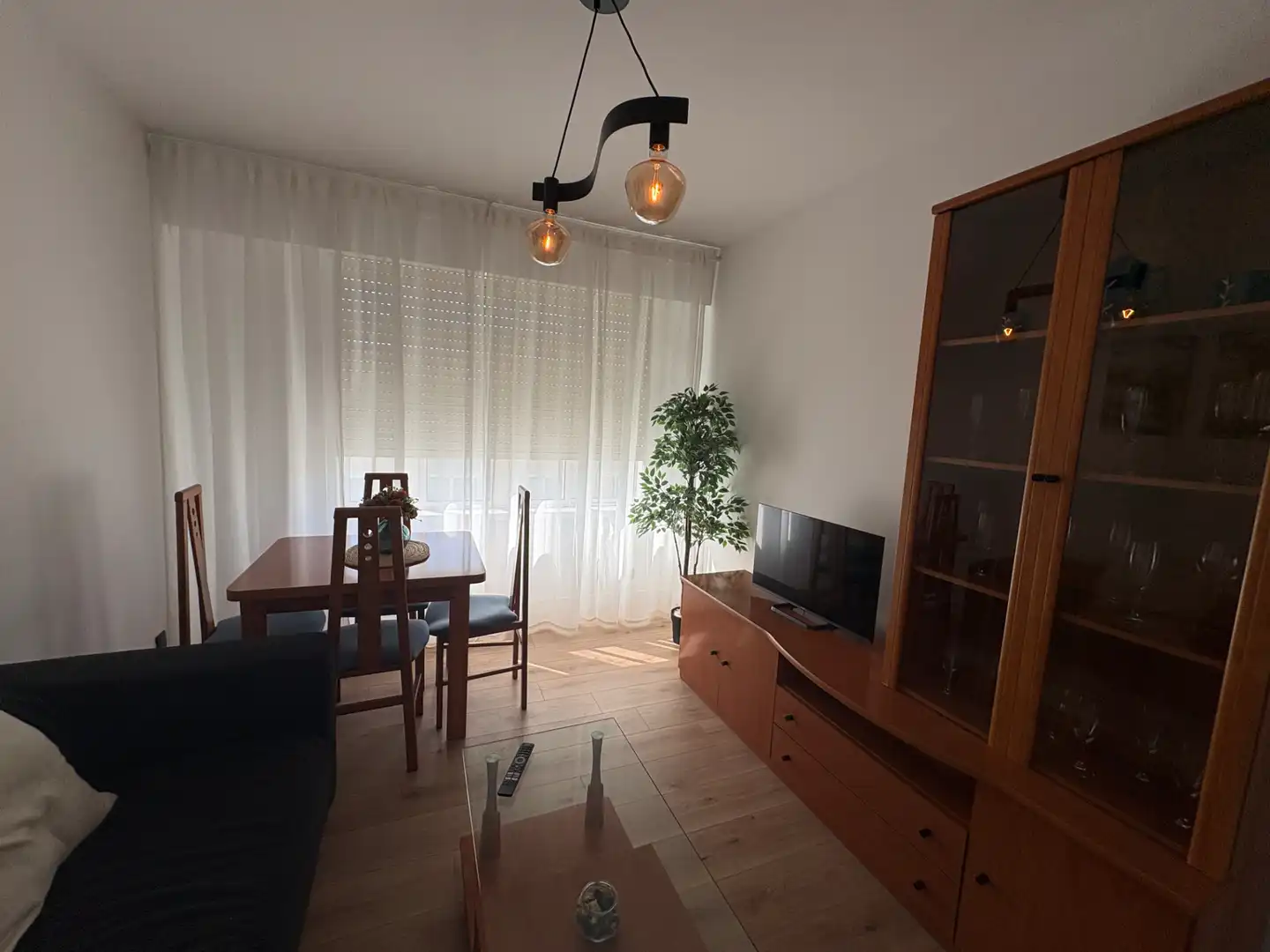 Sala d'estar de Pis de lloguer en Ferrol amb Moblat