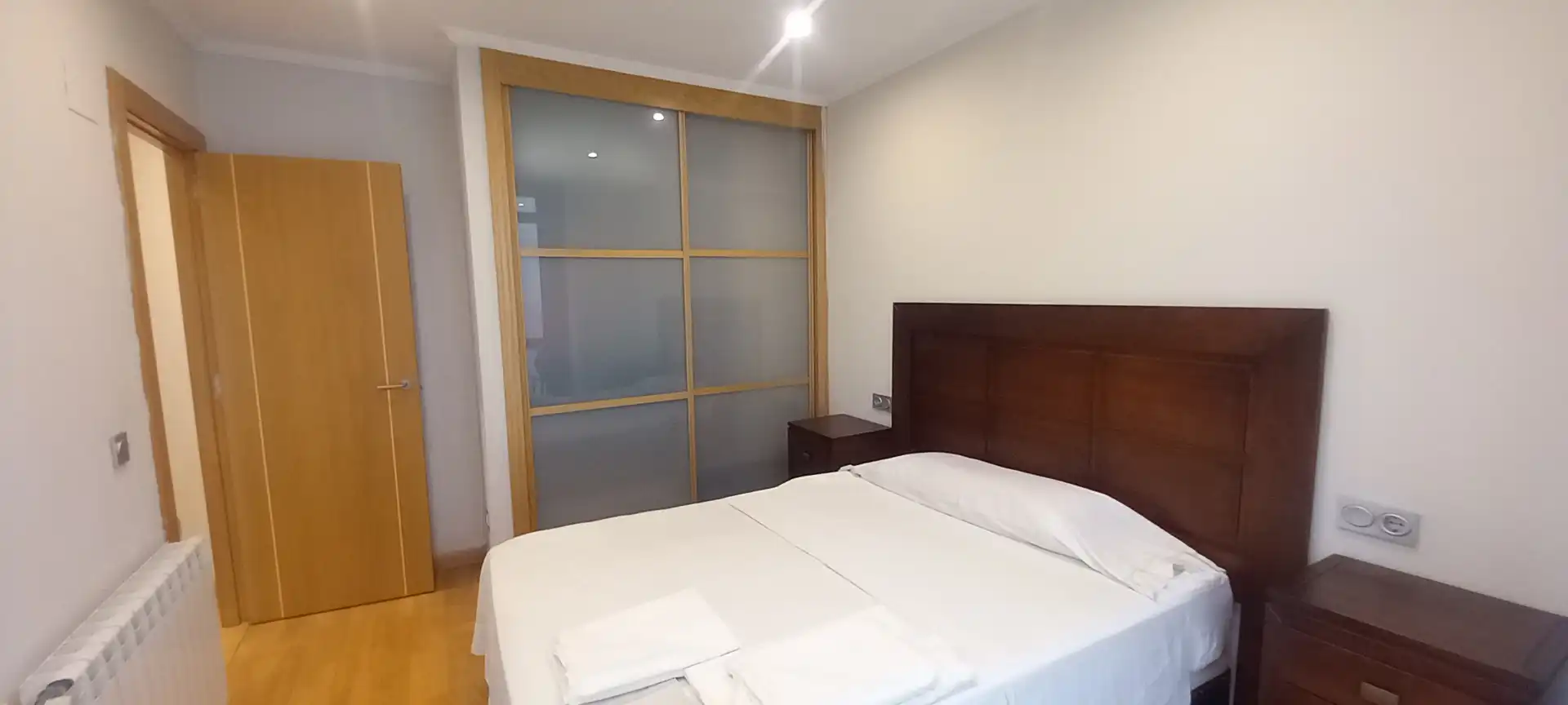 Habitación de Apartamento en venta en Gijón  con Calefacción, Amueblado y Horno