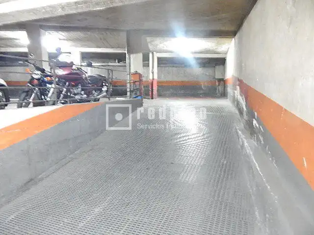 Parkplatz von Garage zum Verkauf in Madrid