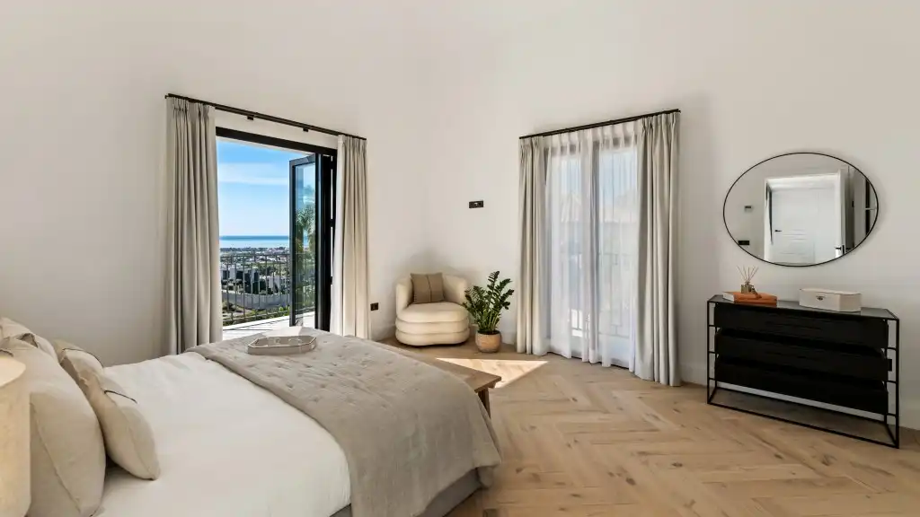 Chalet con piscina en venta en La Quinta, imagen 17