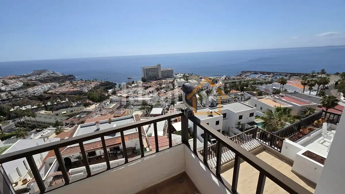 Vista exterior de Casa adosada en venta en Santiago del Teide con Terraza, Amueblado y Piscina comunitaria
