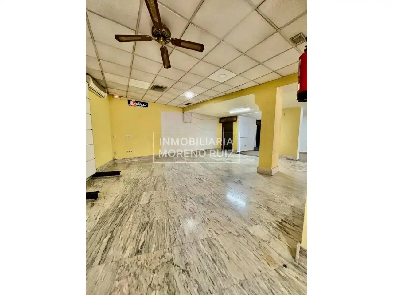Local comercial en venda a Baena, imagen 2
