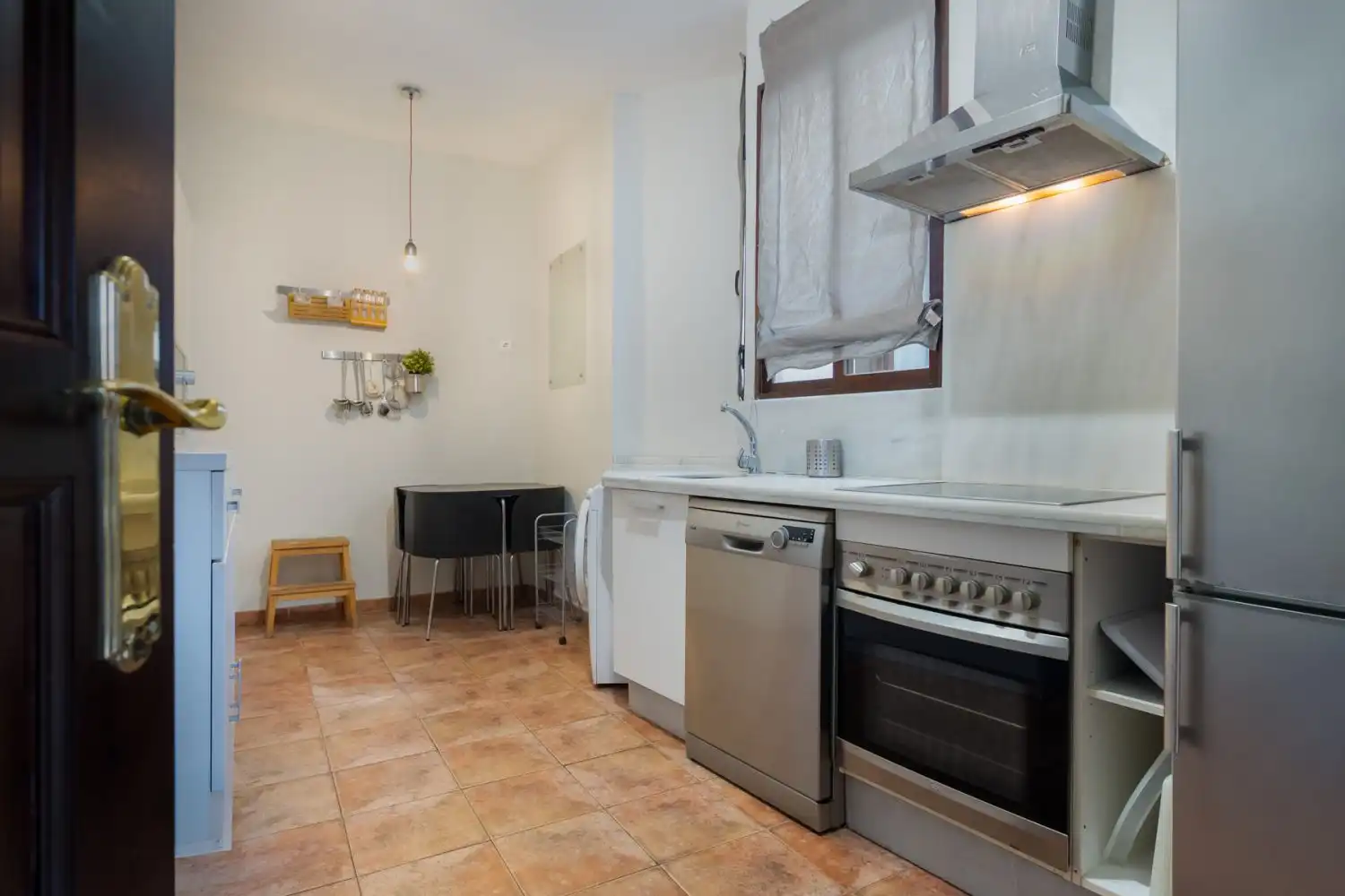 Cocina de Piso en venta en Sevilla con Aire acondicionado, Trastero y Amueblado