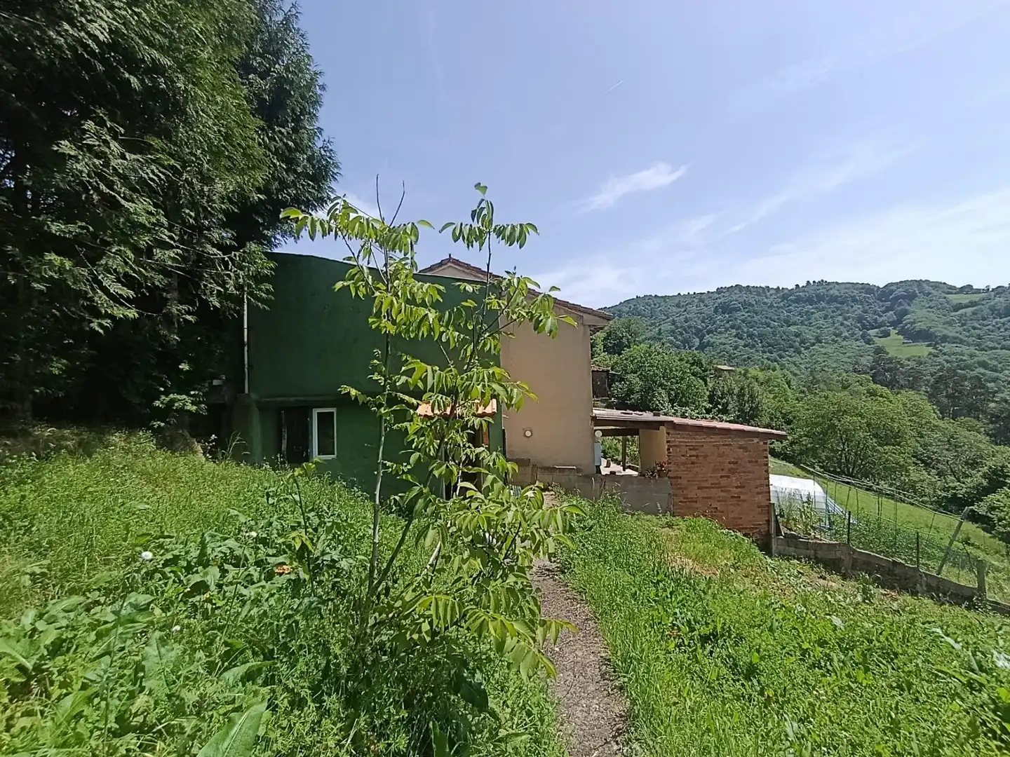 Country house zum Verkauf in San Martín del Rey Aurelio mit Balkon